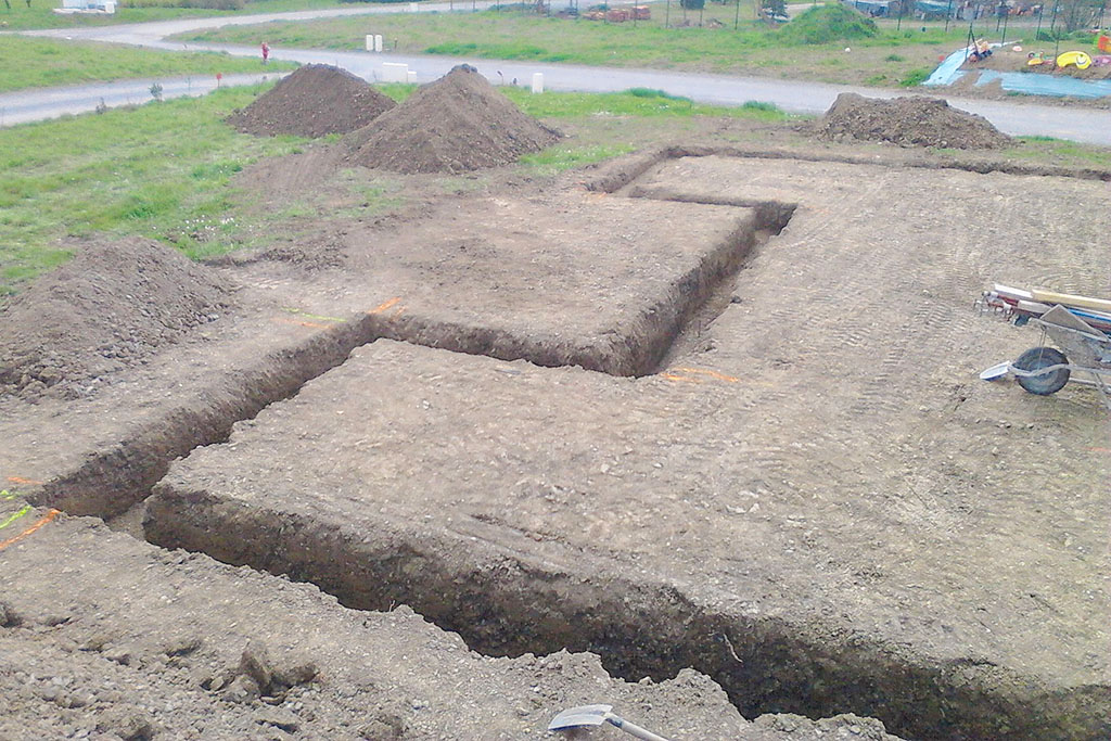 Entreprise de terrassement sur Rennes, Nivellement de terrain sur Nantes, solar atlantique tp vous accompagne dans vos travaux